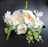 Buchet cu Bujori Alb Ivoire  40cm – Flori Artificiale din Material Textil